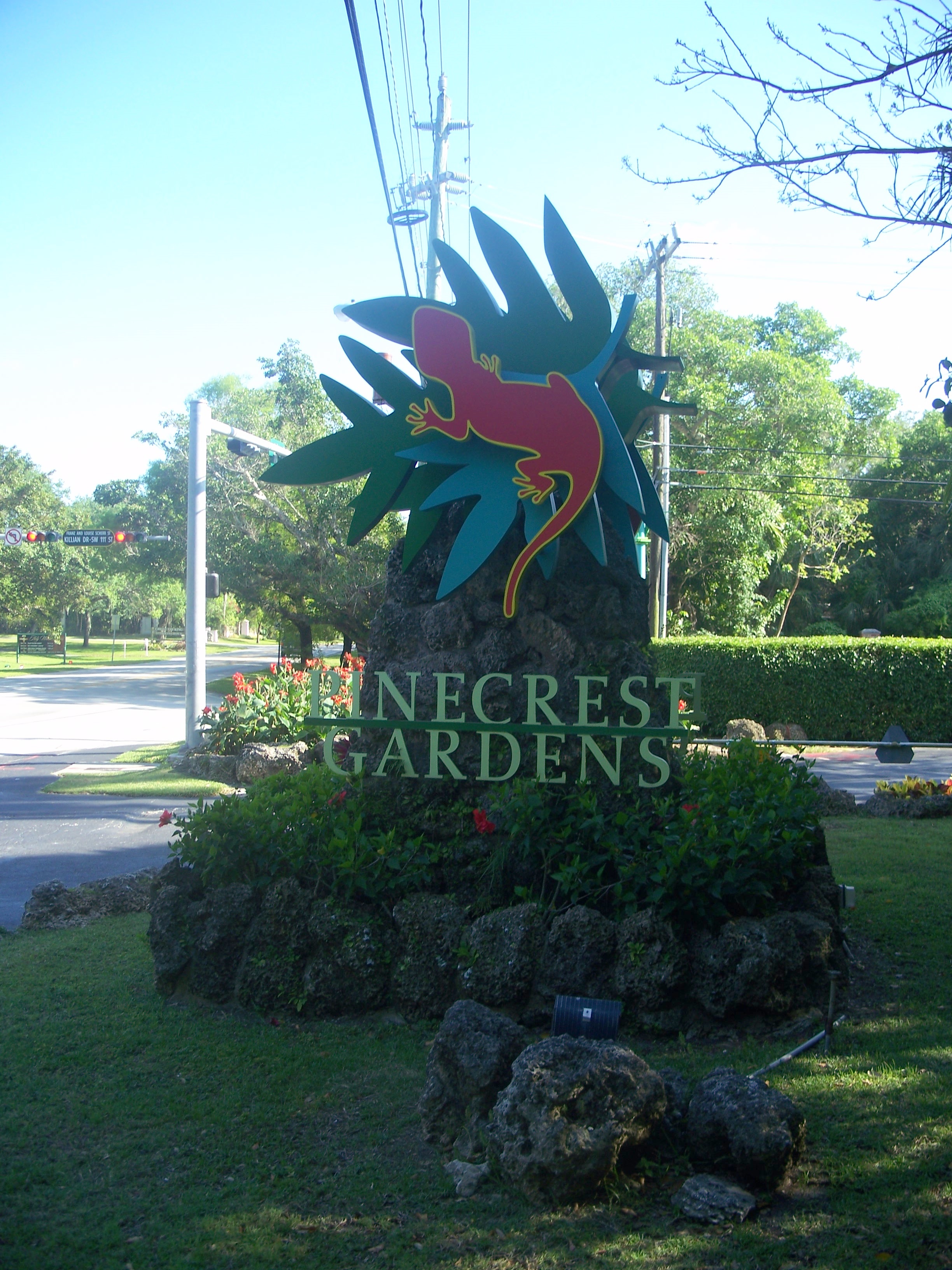 Pinecrest Gardens park sign in Pinecrest Florida